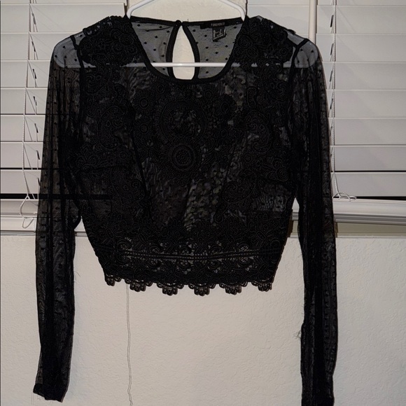 Forever 21 Tops - Forever 21 Black Sheer Lace long sleeve cropped Blouse